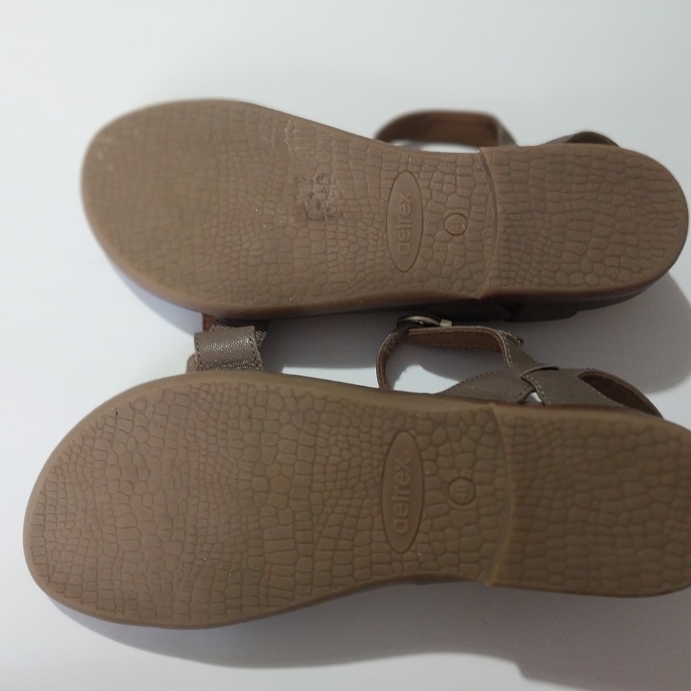 Aetrex Taupe Sandals with Metallic Details - Picture 6 of 10